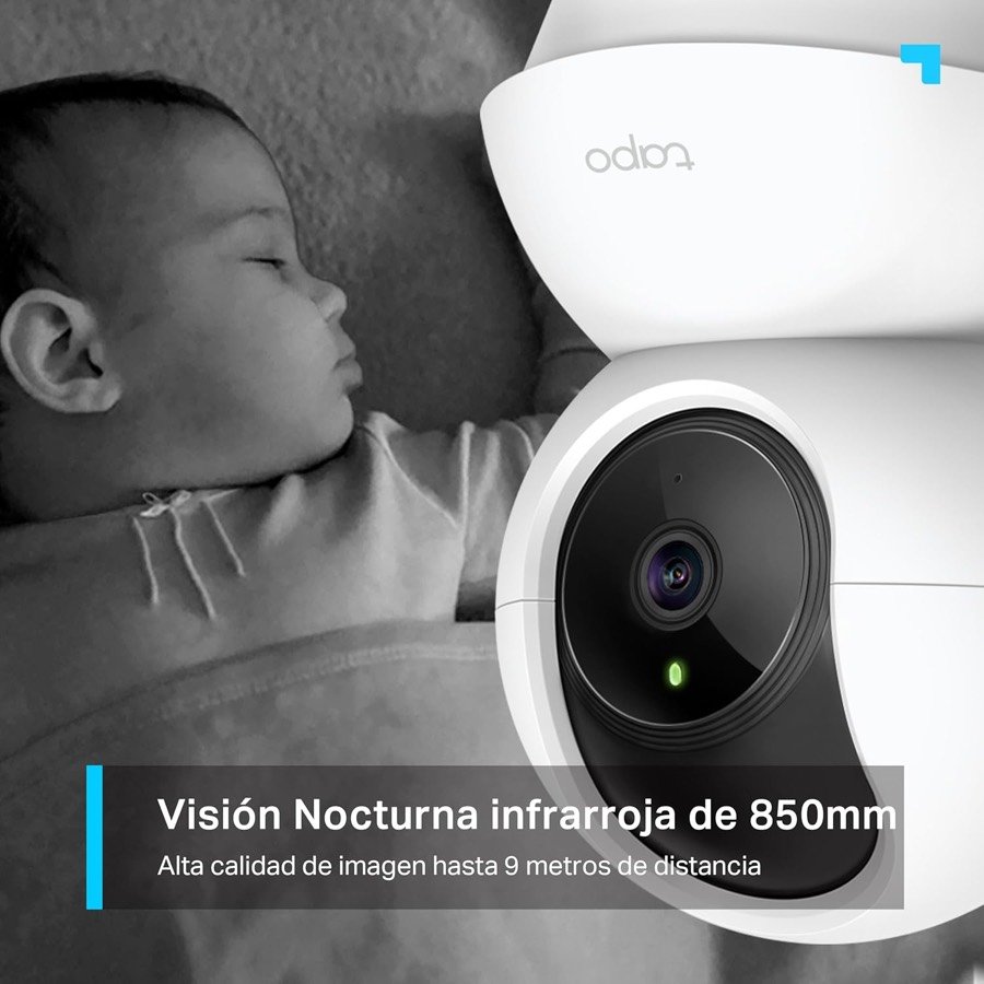Ver imagen 5 de 6: Imagen en blanco y negro de la visión nocturna por infrarrojos de la cámara sobre una cuna