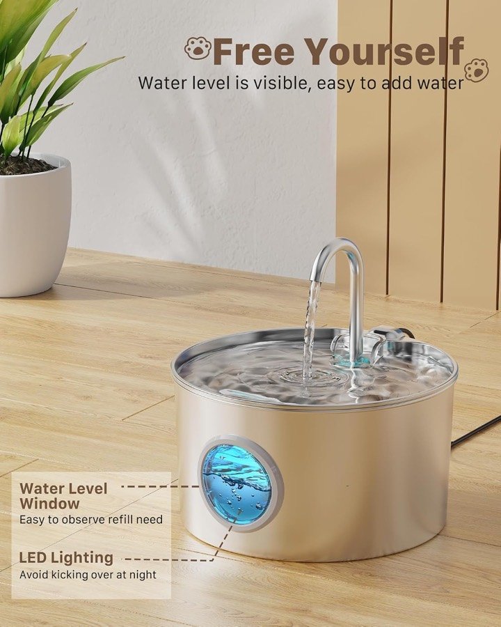 Ver imagen 3 de 6: Lámina del fabricante que señala la ventana de nivel de agua y la iluminación LED de la fuente GIOTOHUN