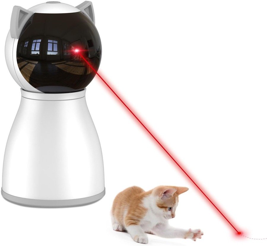 Láser automático YVE LIFE blanco con orejas de gato proyectando un punto rojo que persigue un gatito