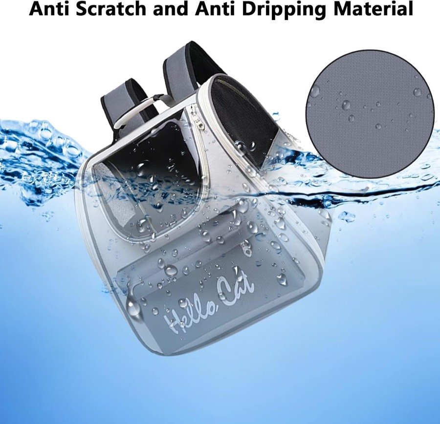 Ver imagen 4 de 6: Mochila Mocoli sumergida parcialmente en agua para mostrar el tejido repelente y antiarañazos