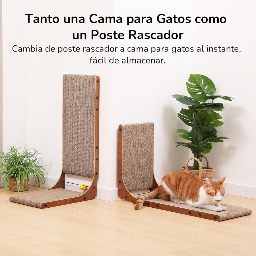 Ver imagen 5 de 6: Gato naranja tumbado sobre la base de un rascador, que el fabricante presenta como cama y poste a la vez